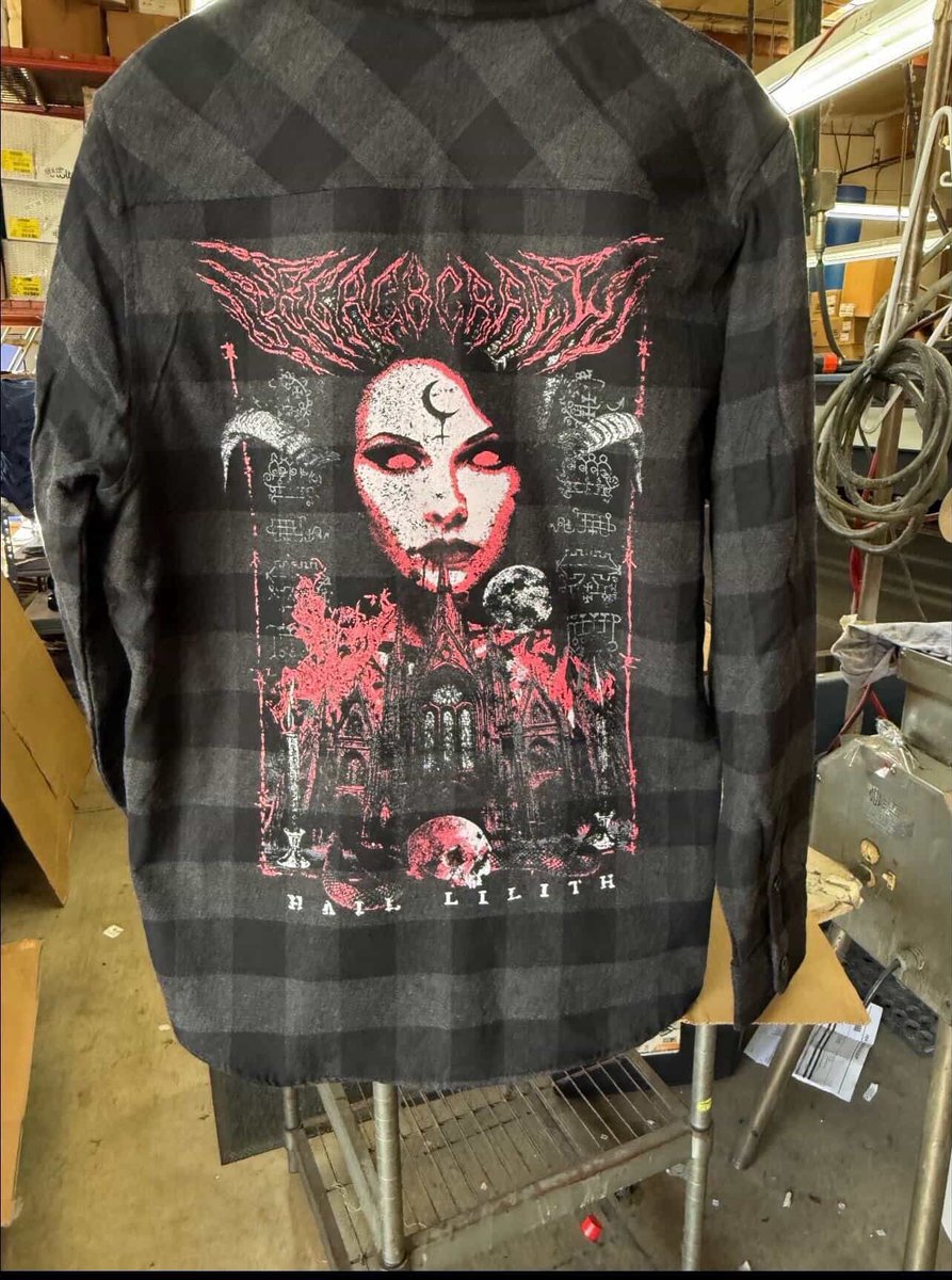 BlackCraftCult's tweet photo. Two new flannels just dropped 👀🔥 https://t.co/rXpALA4zuy https://t.co/eHAqJAMKkH