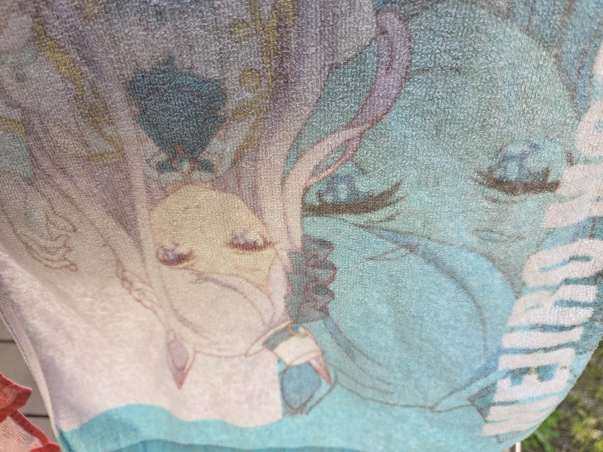 あまの tweet media