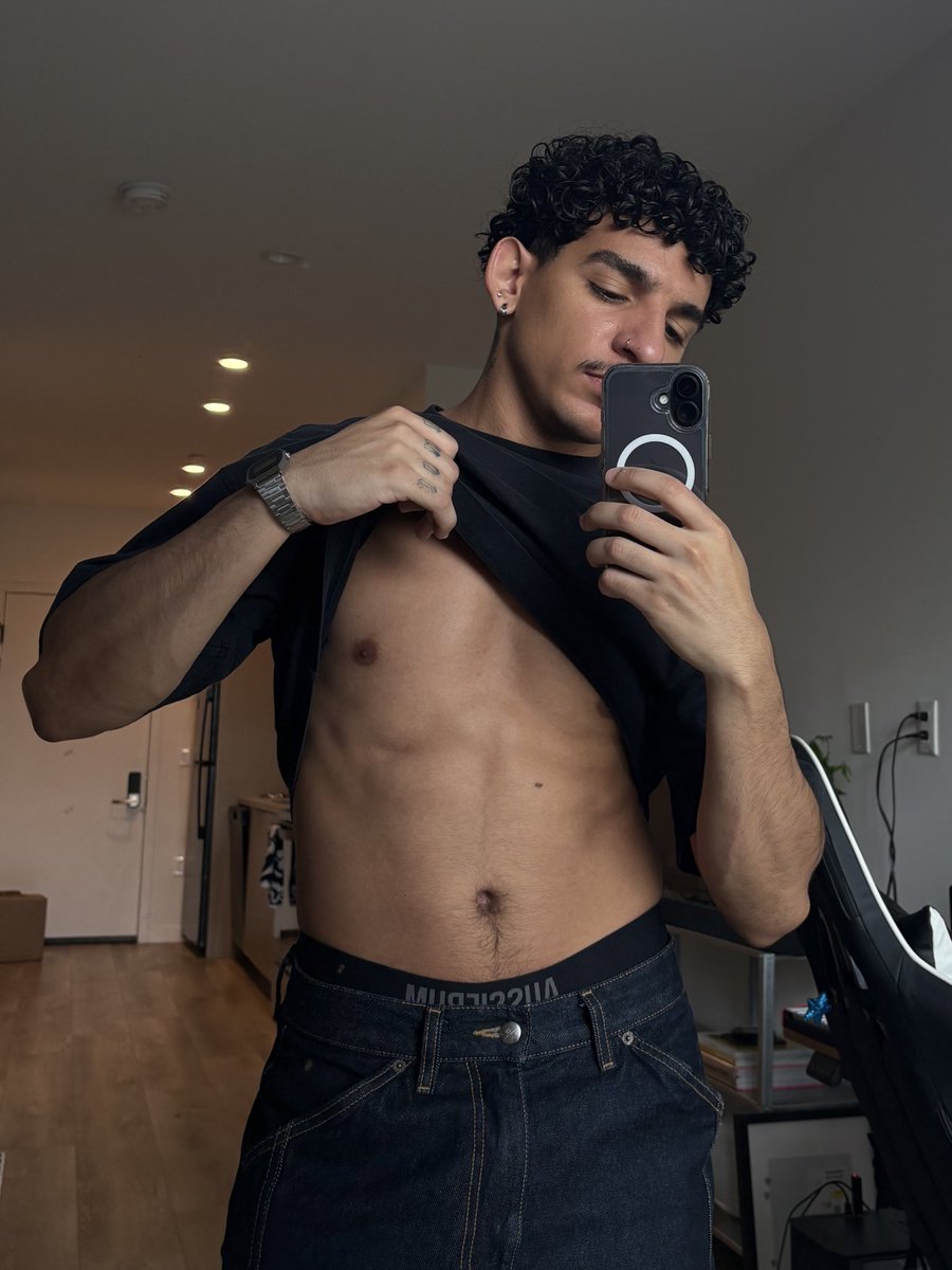 Online Lover tweet media