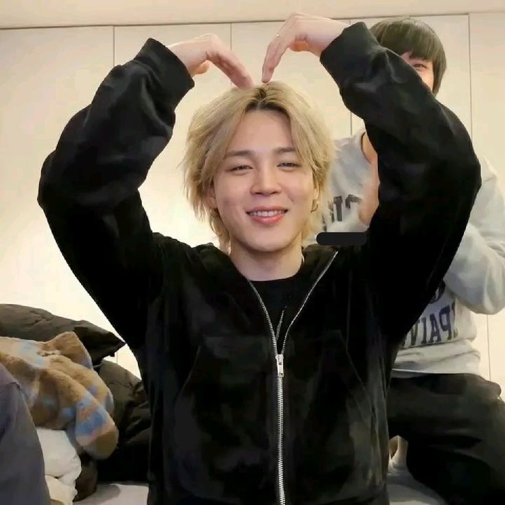 Emily ⊙⊝⊜ ⁷ tweet media