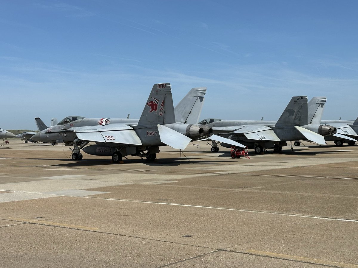 Manny Salazar tweet media