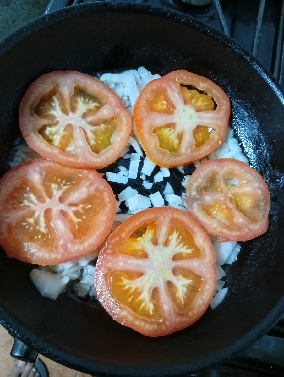 FelikRojo tweet media