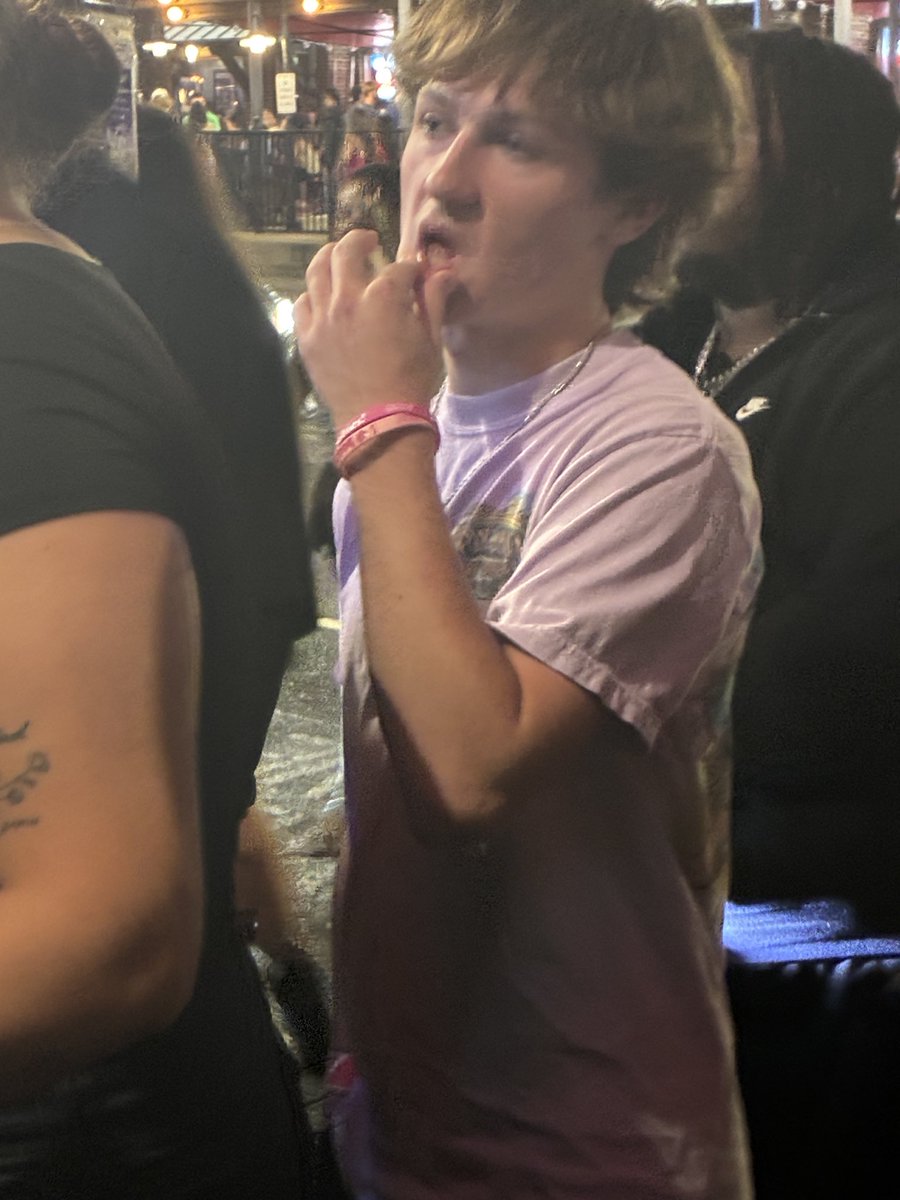 Hoochie Lee tweet media