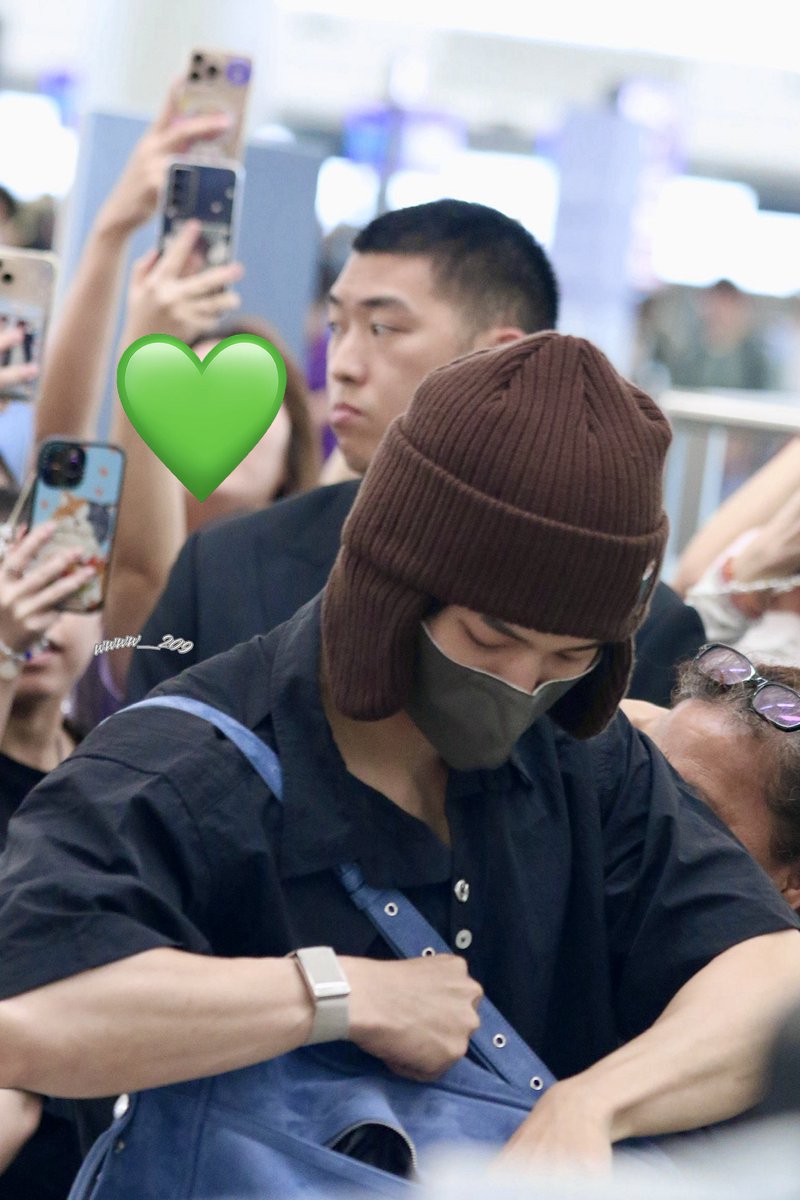 wwww__chasestar tweet media