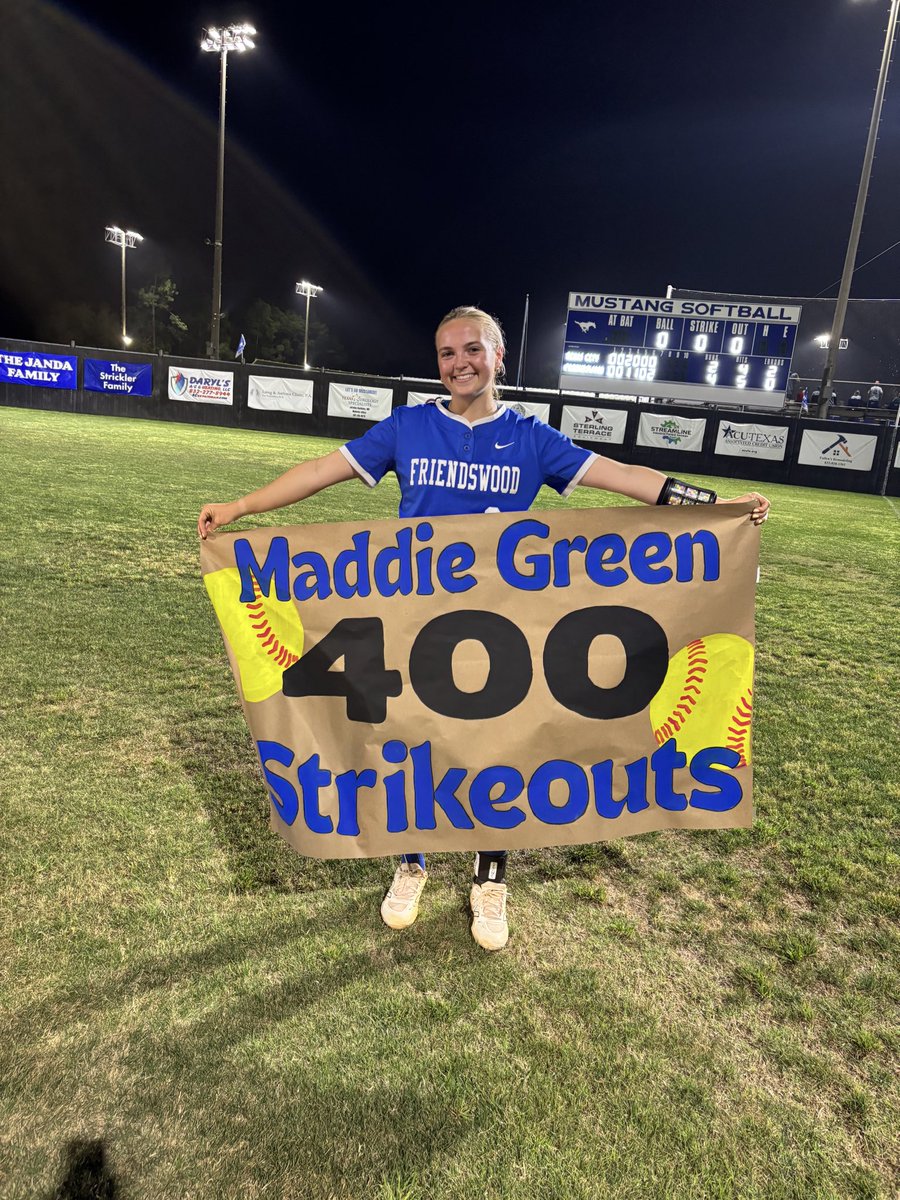 Friendswood Softball “Home of the Mustangs” tweet media