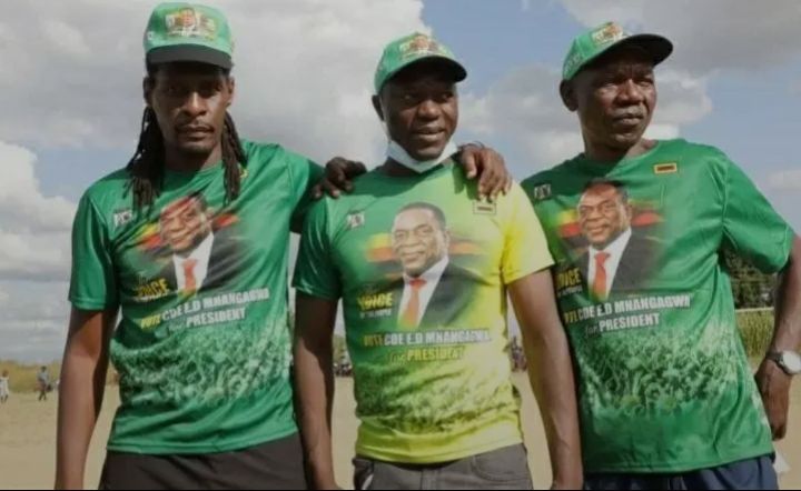 bottommline's tweet photo. @263Chat You're right Zanu PF is never wanted anywhere, stupid fool, a Manchester City legend who comes back home to bootlick, satanic people, you have cursed yourself, GODISNOTINIT. https://t.co/fJXWaWdss9