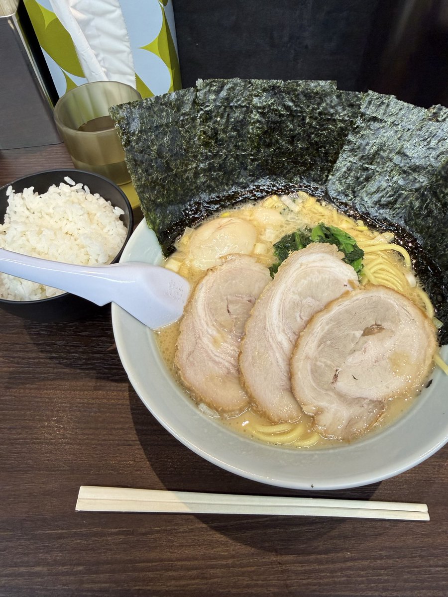 二階ドー。 tweet media