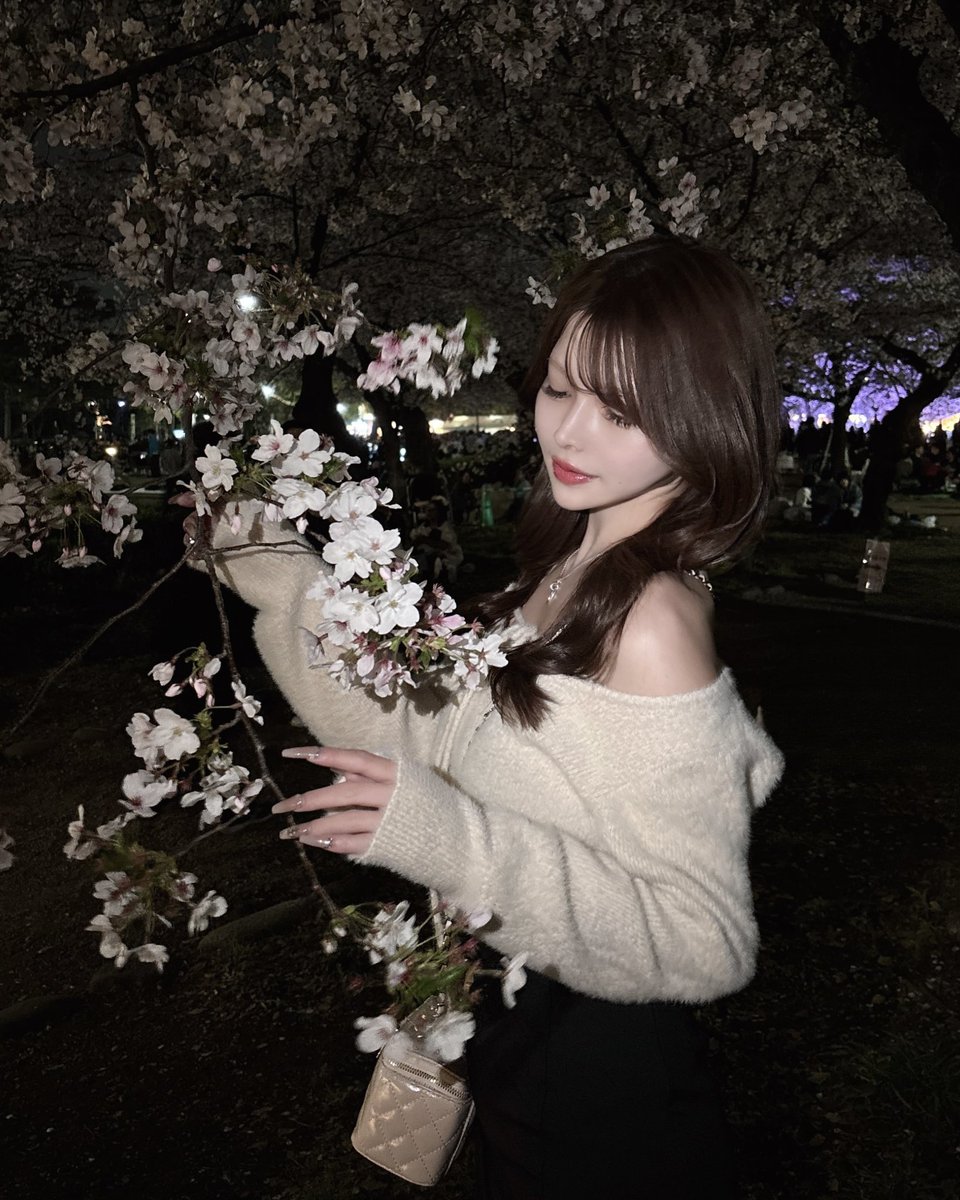 𝑗𝑢𝑛𝑒 tweet media