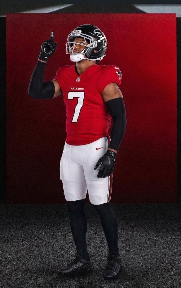 Serious Falcon tweet media