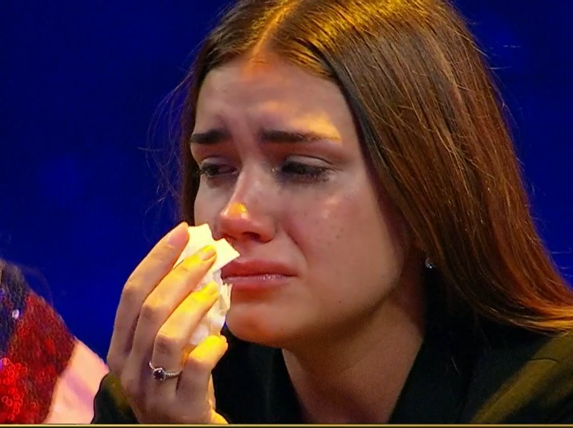 para andar de zorrit4 con otro no llora #GranHermano