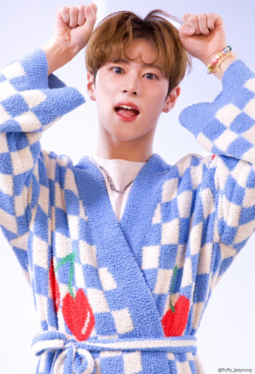 fluffy_jaeyoung's tweet image. 260308-1ptHQ

역시 세계에서 제일 귀여워❗️🩵🤍❤
#ADAP #에이댑
#재영 #JAEYOUNG