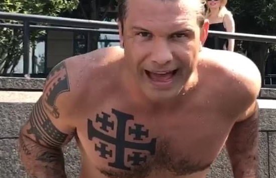 °หึ° tweet media