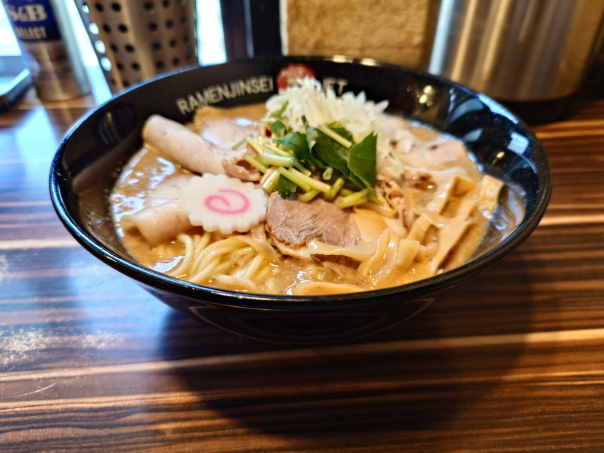 死にかけた屍 tweet media