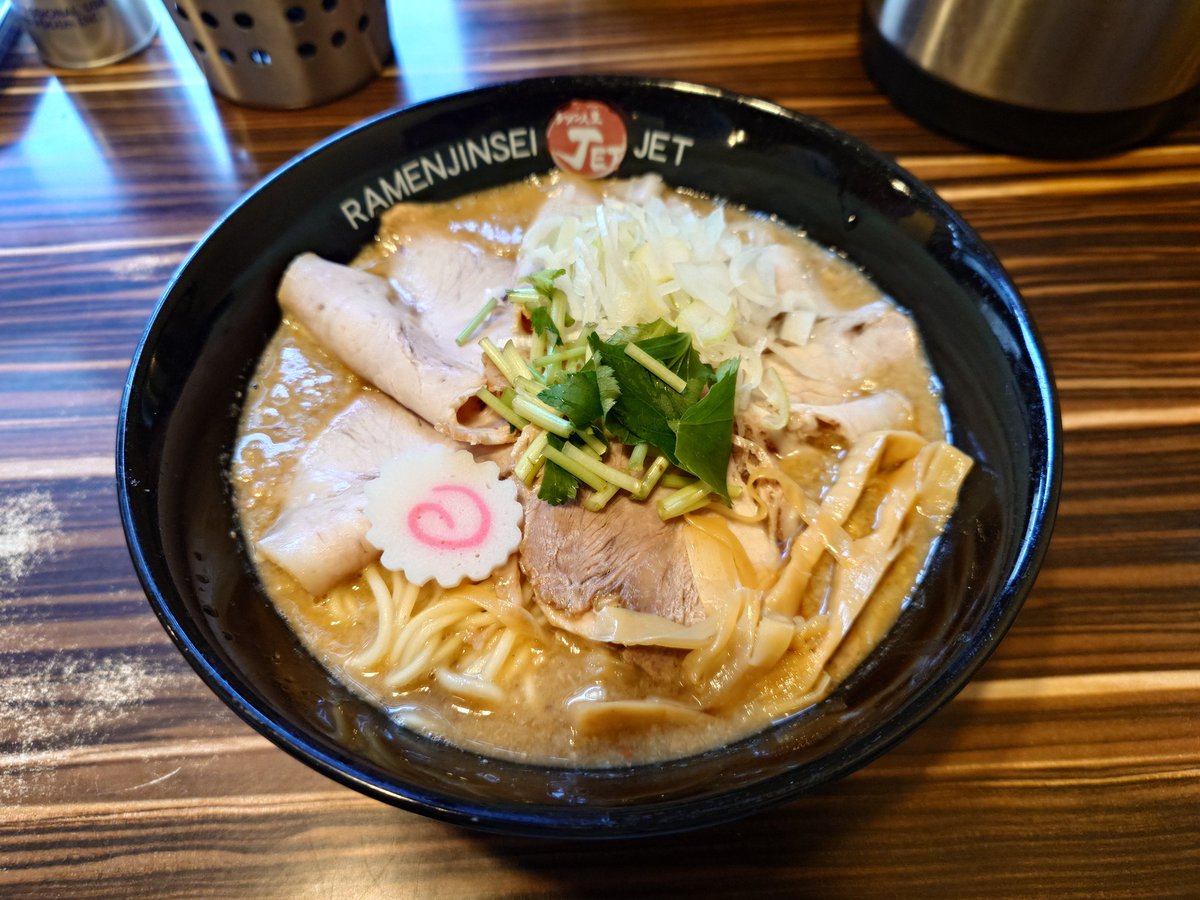 死にかけた屍 tweet media