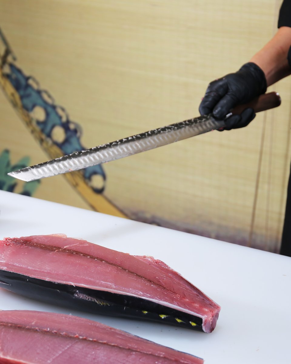 yousunlong's tweet photo. With the Sakimaru Knife, every cut is smooth, precise, and seriously satisfying. No drag, no tearing — just pure slicing perfection.

https://t.co/ftmnEpz7i2

#YOUSUNLONG #Sakimaru #KnifeSkills #SlicingASMR #ChefKnife #FoodPrep #KitchenGoals #CookingSetup #FoodTok #HomeCooking https://t.co/CsBN9unCPL