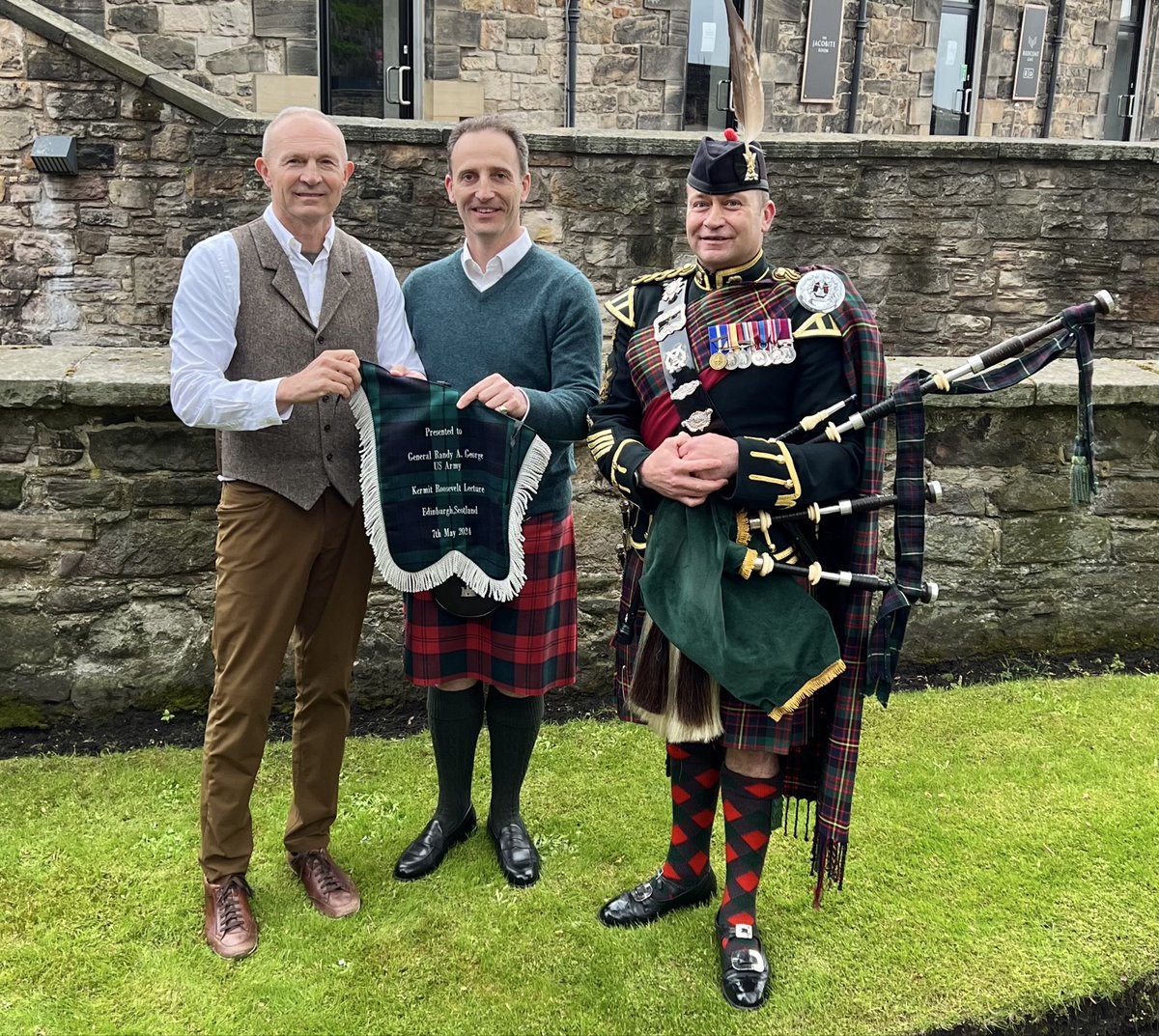 Alastair Bruce tweet media