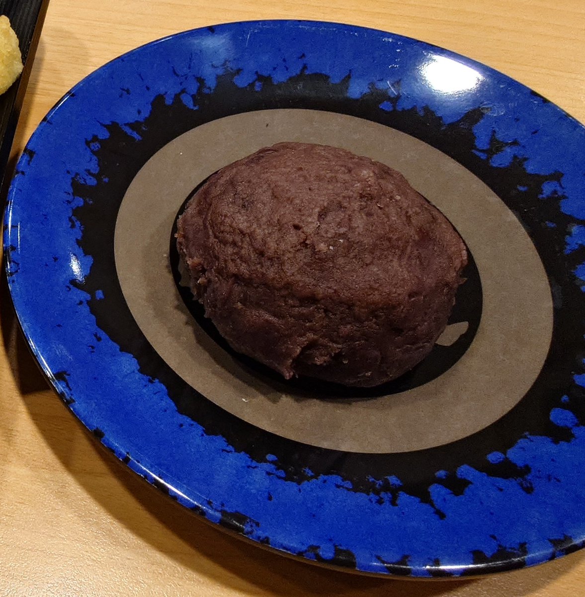 melonpan093's tweet photo. 話題のうどん屋さんへ初来訪♪
美味しそうすぎて主役のうどんを撮り忘れるミス！！

美味しゅうございました〜 https://t.co/9oR8CBEwCj