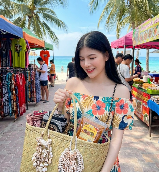 Justn_Crediblee's tweet photo. ความสุขส่งต่อได้ค่ะ ✨ ใครอยากได้คูปองฟรีไปปั้นทุนแบบพรีมบ้าง? ที่ V_e_g_a_s_7_8_7📷 เค้าใจดีแจกให้ทุกวันเลยนะ 📷📷 ไม่ต้องใช้ทุนตัวเองสักบาทก็มีสิทธิ์รวยได้ ใครอยากได้ คลิก https://t.co/1LwsOvTUTy #คลิปโซเชียล #ไทยรัฐทีวี32 #มติชนออนไลน์ #บอลไทย #ข่าวช่อง8 #ข่าววันนี้ #น้ำมัน https://t.co/JKgxVGaH7L