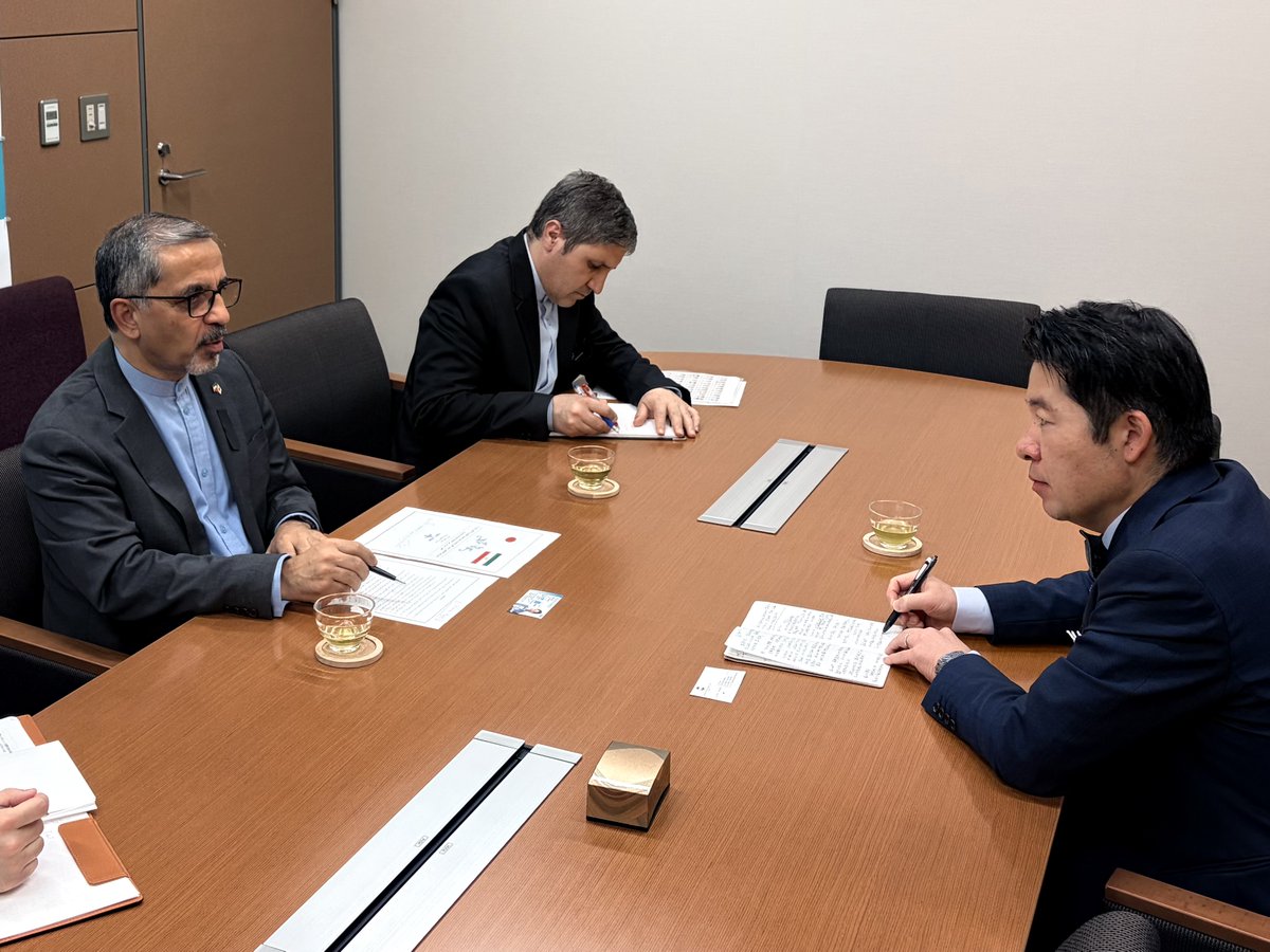 いさ進一　衆議院議員 tweet media