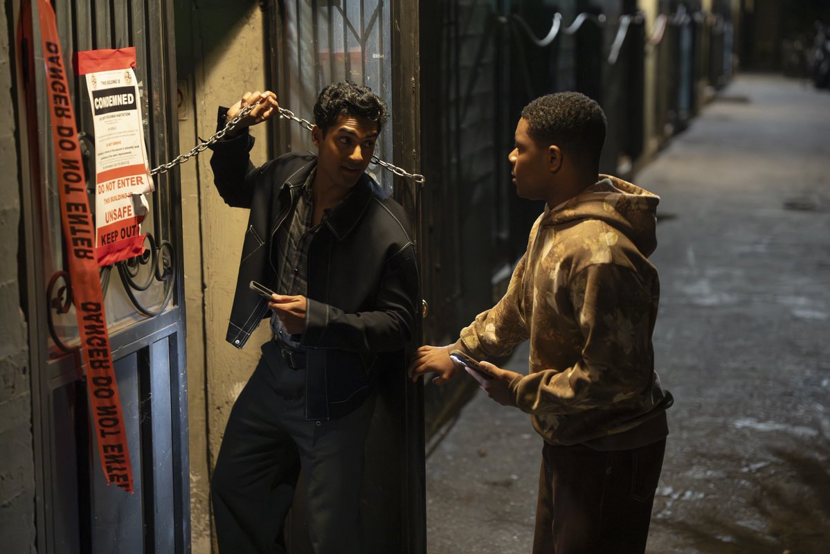 not lena tweet media