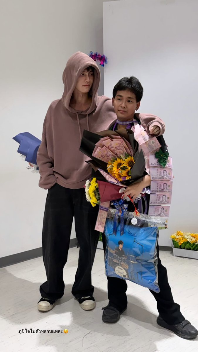 𝒑𝒓𝒆𝒆𝒎 𝒄. tweet media