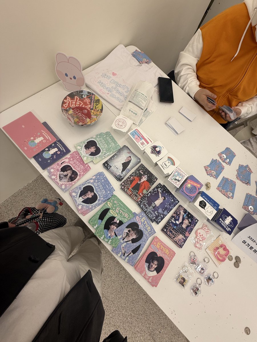 mieeim._ tweet media