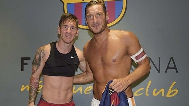 Totti tweet media