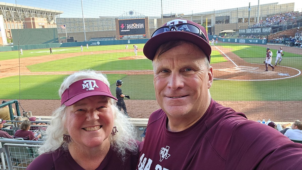 coachsaake's tweet photo. First stop with @MrsCoachSaake on our #SECBaseball tour is in College Station to see the @VandyBoys take on @AggieBaseball at Olson Field. Beautiful evening to watch some great college baseball. https://t.co/Zjkzym2Ma9