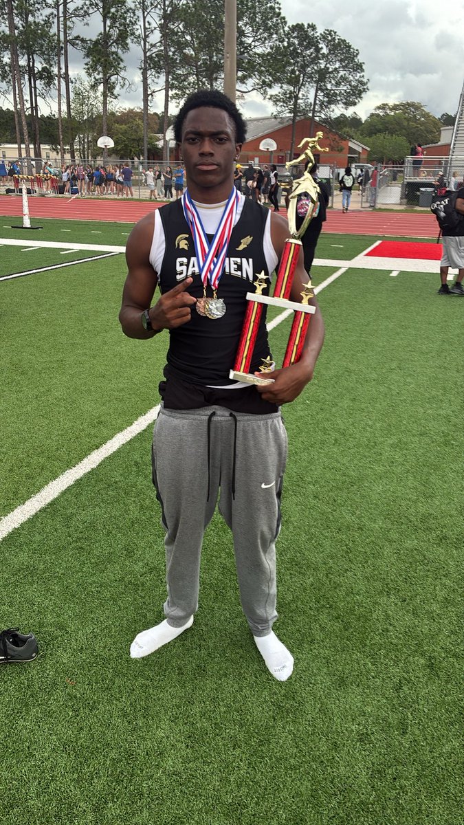 Dajohn D Howard tweet media