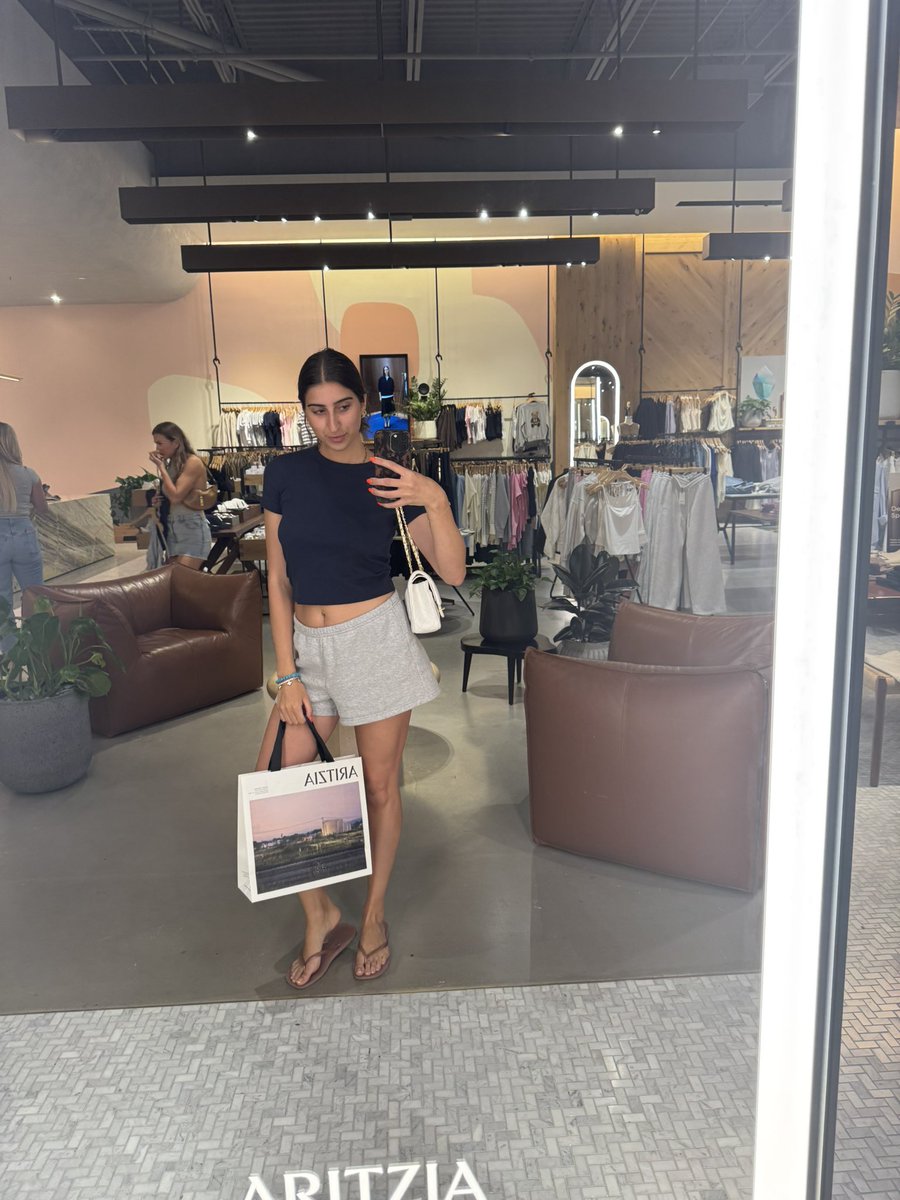 Princess Zara tweet media