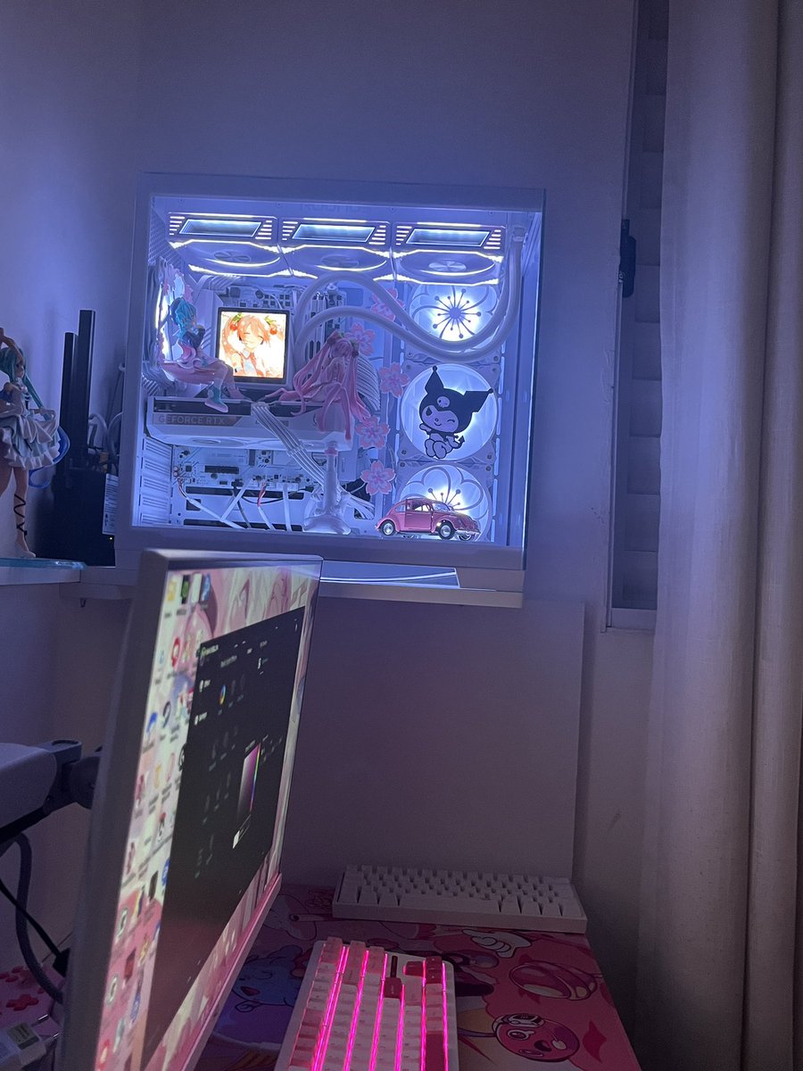 _bunnypink_'s tweet image. Eu amo ter essa visão ao deitar na cama 

#setup