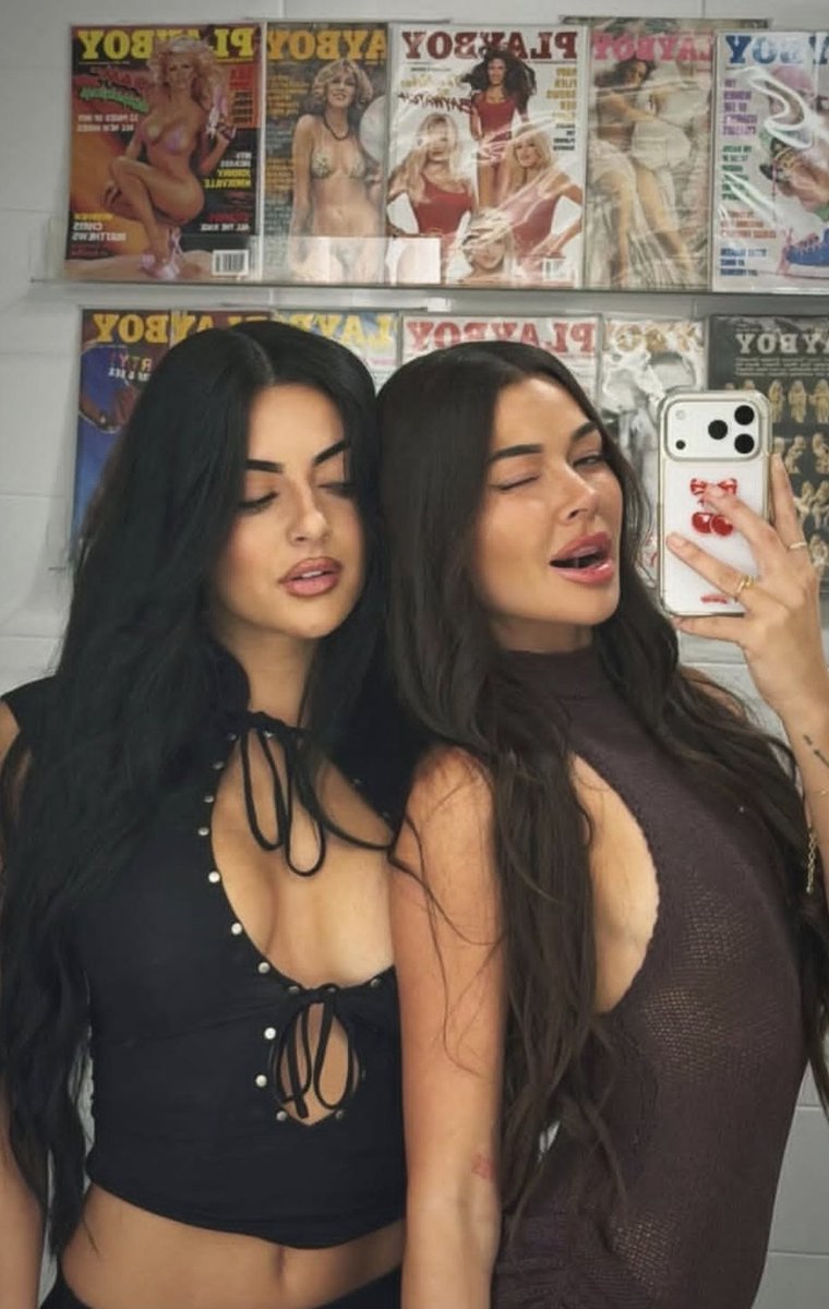 Aussie_Narnie91's tweet photo. Its so pathetic when grown men are annoyed that 2 women (married couple) are constantly in the top 10 month after month and now in the top 3 of most subbed to twitch channels. These girls have built an amazing community that have got them this far. Like grow the fu*k up. CC4L https://t.co/1F59wPxsYi