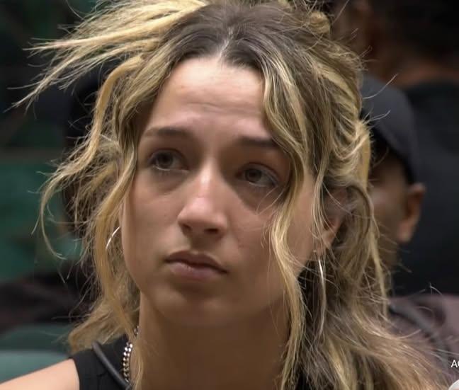 Lararenault 🧙‍♀️ 🧹 tweet media