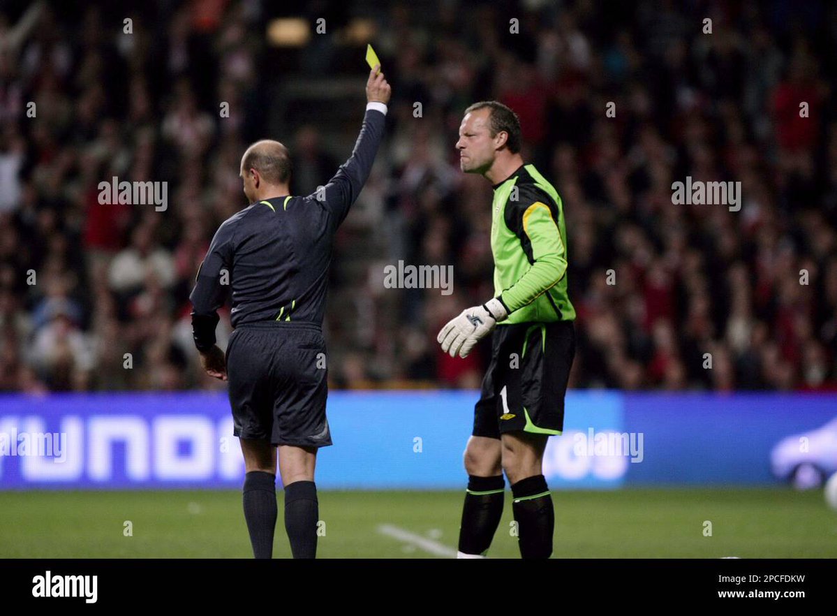 Kitted Off tweet media