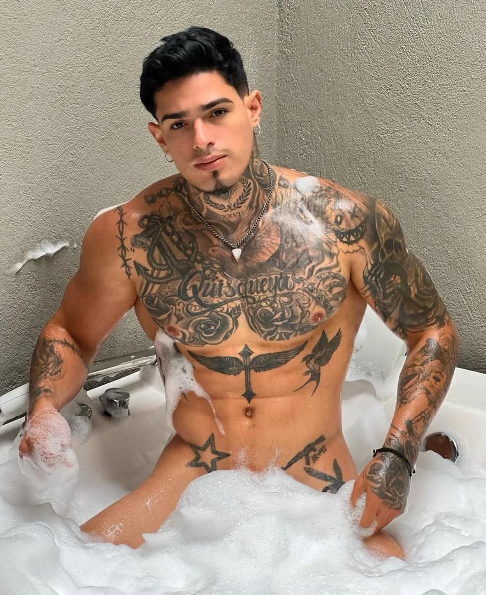 Croycito-official tweet media