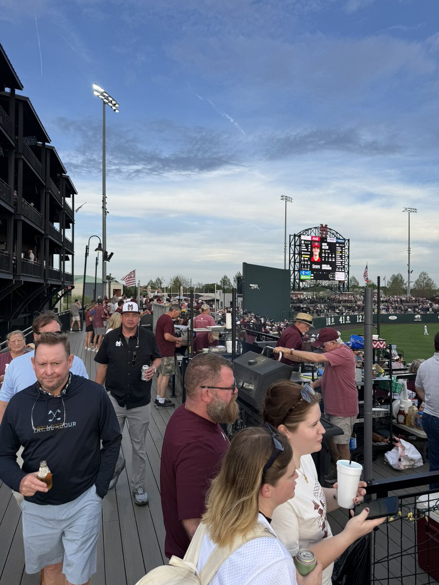 MarkAndrewsRN's tweet photo. @jeffdantzlertv  let’s gooo.    What an atmosphere https://t.co/Vsn0AmfHYU