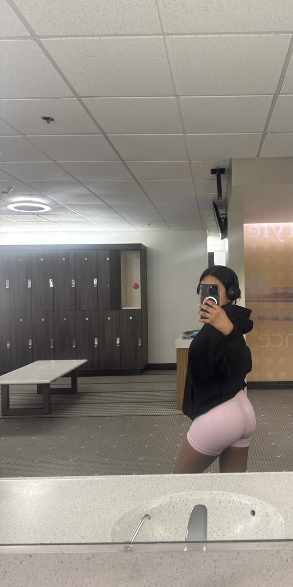 Niki🦂 | FINDOM tweet media