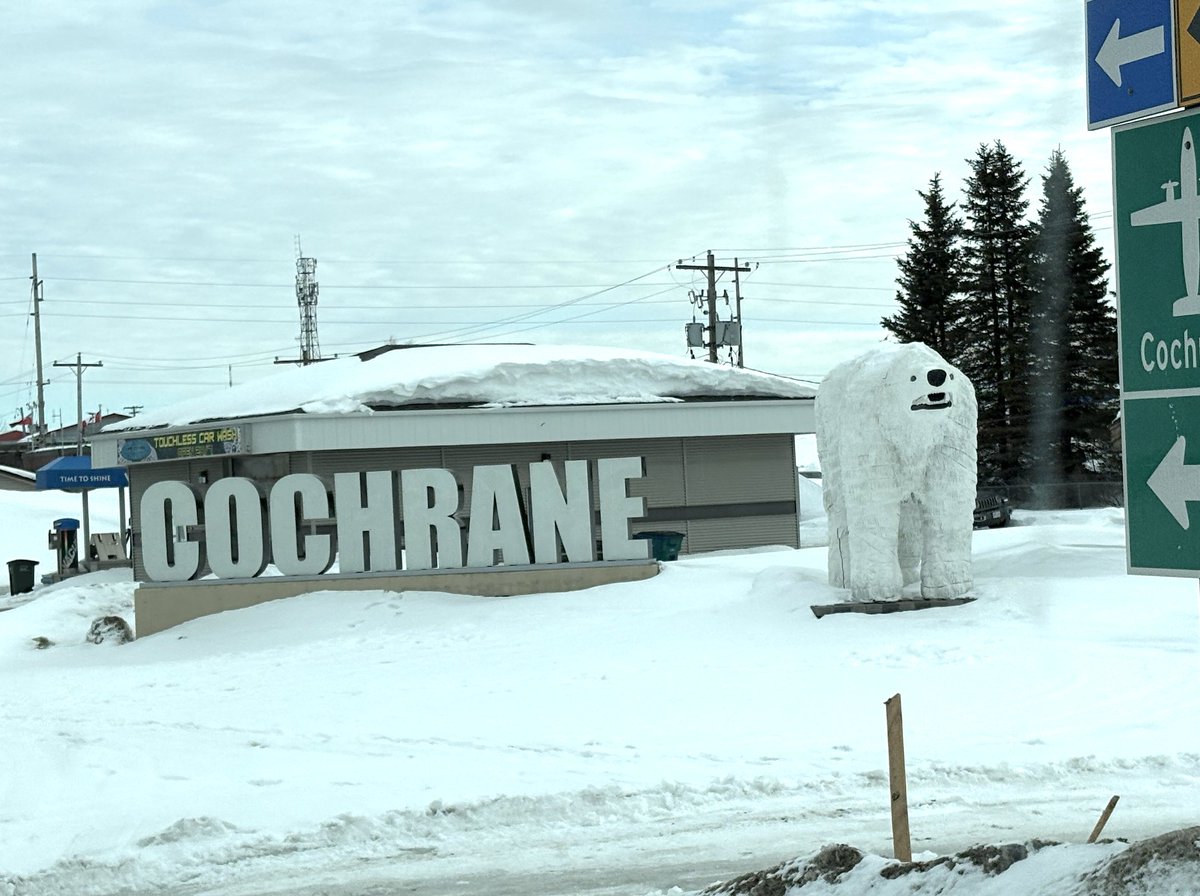 glavoie_intl's tweet photo. Tim Horton… avant Tim Horton !
#Cochrane, ON, lieu de naissance du joueur vedette des #MapleLeafs.
…& auj. synonyme de identité cdn 😉
Ce pourquoi les poignées de porte des #TimHorton sont en forme de bâtons de hockey…
#OnTheRoadQuebec
#Osmose #Comprendre
#Camionnage https://t.co/u4KyOYHVwY