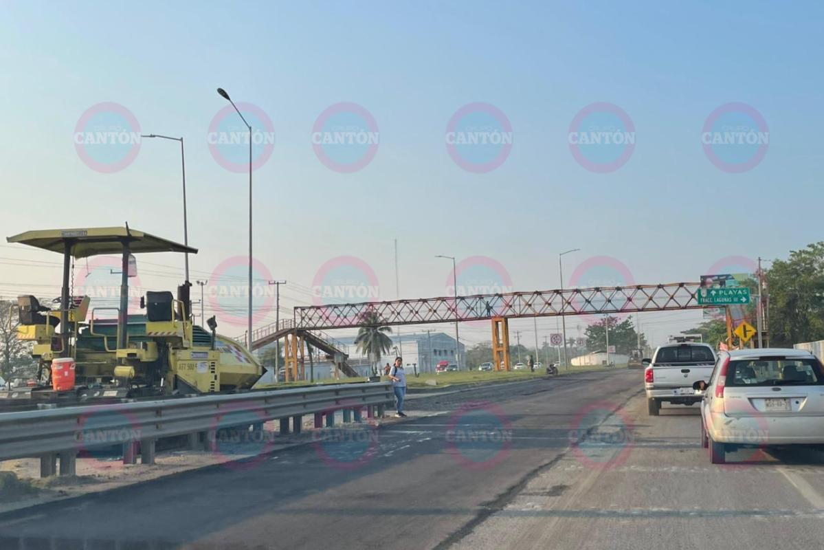 TabascoHOY's tweet photo. #ReporteTH🚨| Se reporta tráfico pesado en la salida de la capital tabasqueña hacia Frontera, debido a trabajos de mantenimiento en la carretera Costera del Golfo.
👉https://t.co/XgVUDpMfck https://t.co/bwyuU9aNjK