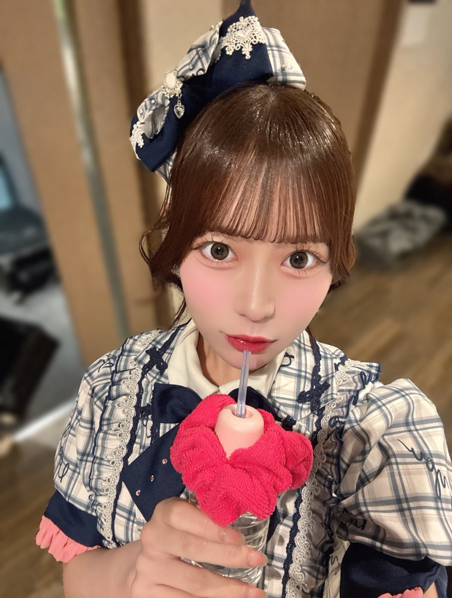 小浜菜摘（log you） tweet media