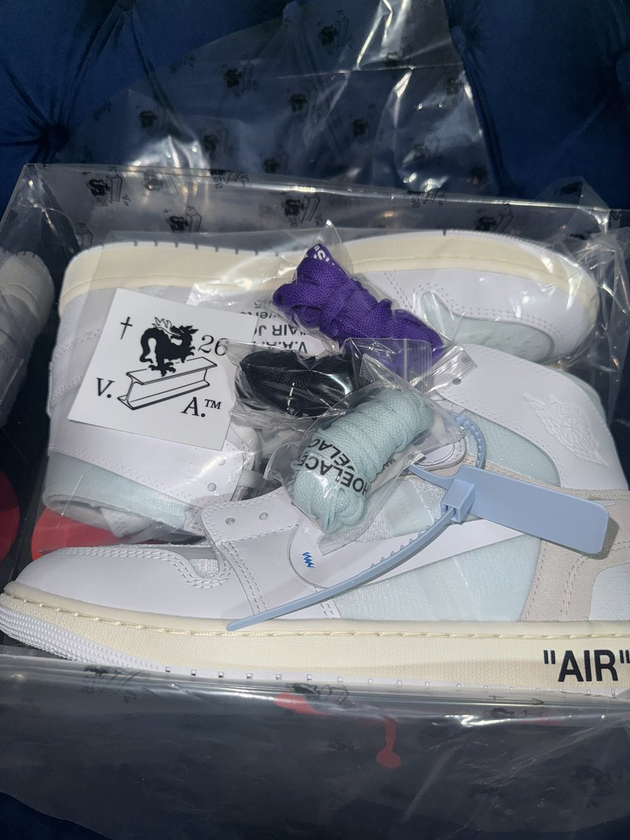 pistons down 3-1 🤣 tweet media