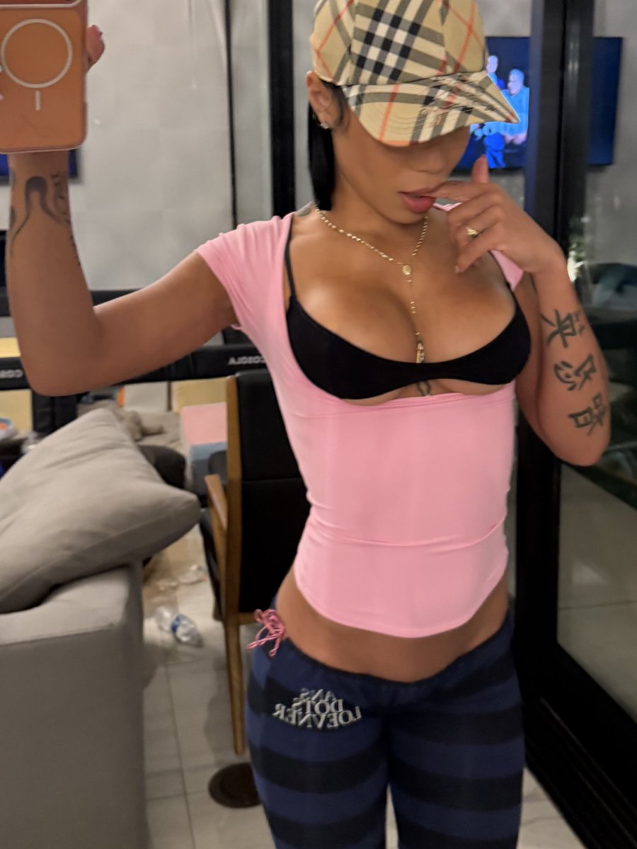 PINKSWEATSUITS tweet media