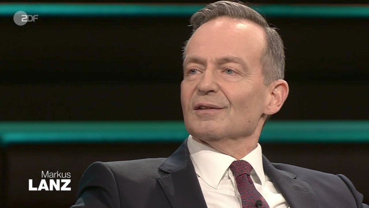 L8nighttracker  tweet media