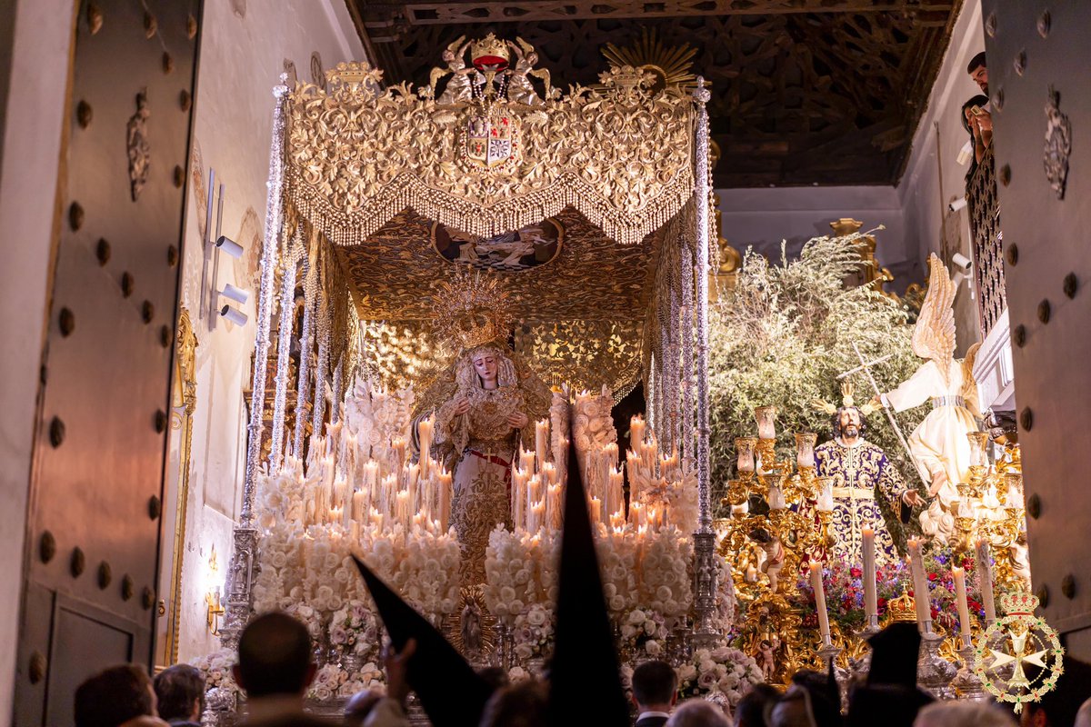 1:40h | #Montesion26

Entra la Virgen del Rosario en su capilla. Finaliza así nuestro Jueves Santo. 

¡Viva la Hermandad de Monte-Sión!