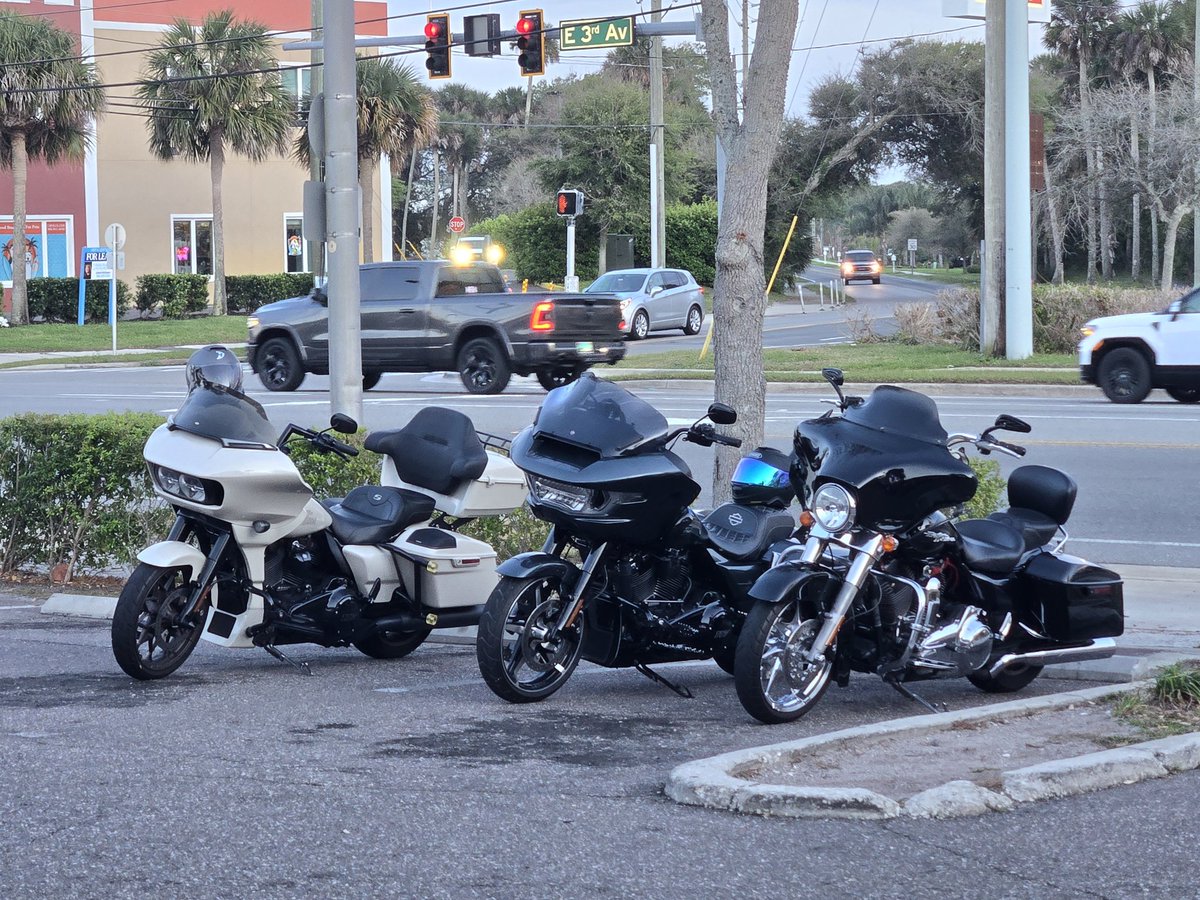 Street Glide (@streetglide19) on Twitter photo 