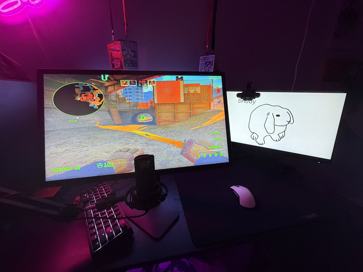 Samantha tweet media