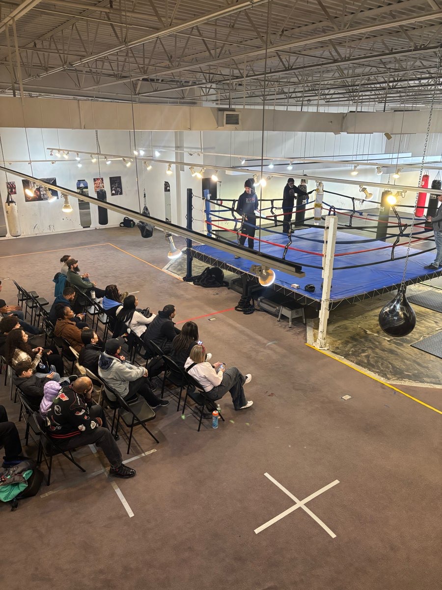 EvanDaiber's tweet photo. We love to see the crowd SHOW UP for these kids when they do their test 😍💙

Coaches support them at 2 Tone and they need that home support to be the best they can 💪🙌 https://t.co/4D71kYcjz0