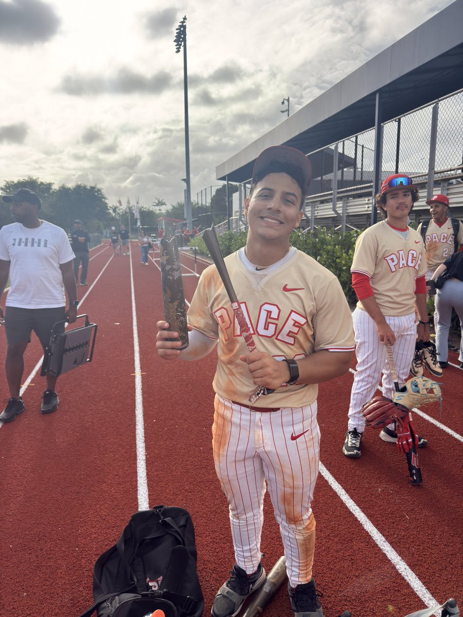 joshua_poletto's tweet photo. RBI Double from todays 3-1 W
Uncommitted 2026
@bbconnectionInt @BUncommitted @Juco_Spotlight @uncommittedBBs @jucoroute https://t.co/4P37fy366V