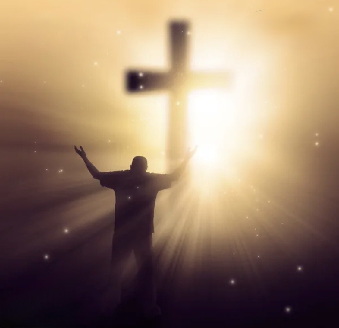 Esta semana Dios te esperaba que estuvieras Alabando su nombre Santo, pero prefieres el Pecado las playas, el alcohol todo Menos a El pero recuerda que no somos eternos y todo lo que haces lo pagaras asi como niegas su muerte  Dios tambien  tiene esa Opcion Ignorarte como tu a El