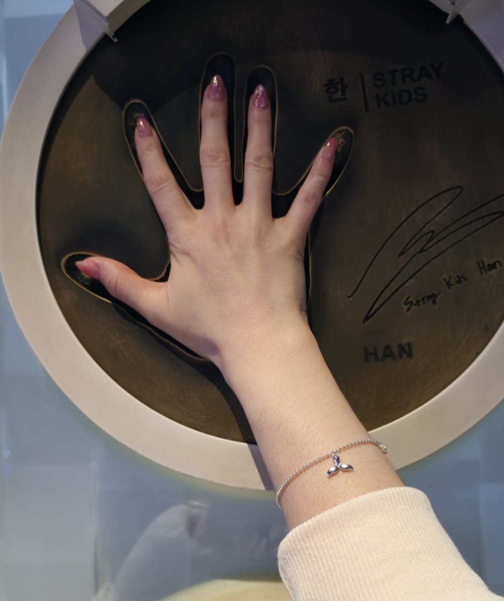 Yaksha Wife tweet media